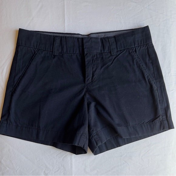 Uniqlo shorts size 2 in great condition!! - Picture 4 of 12